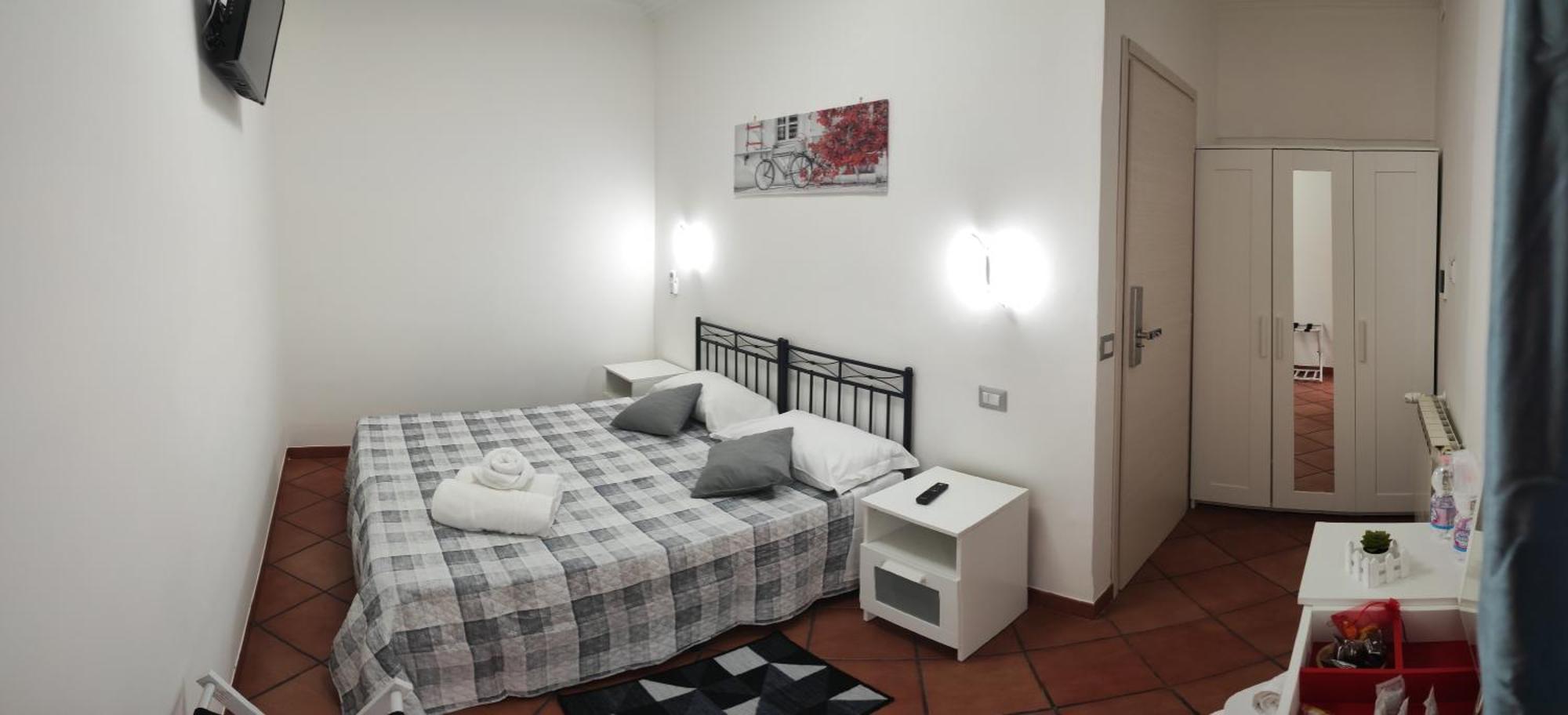 Royal House * Fiumicino